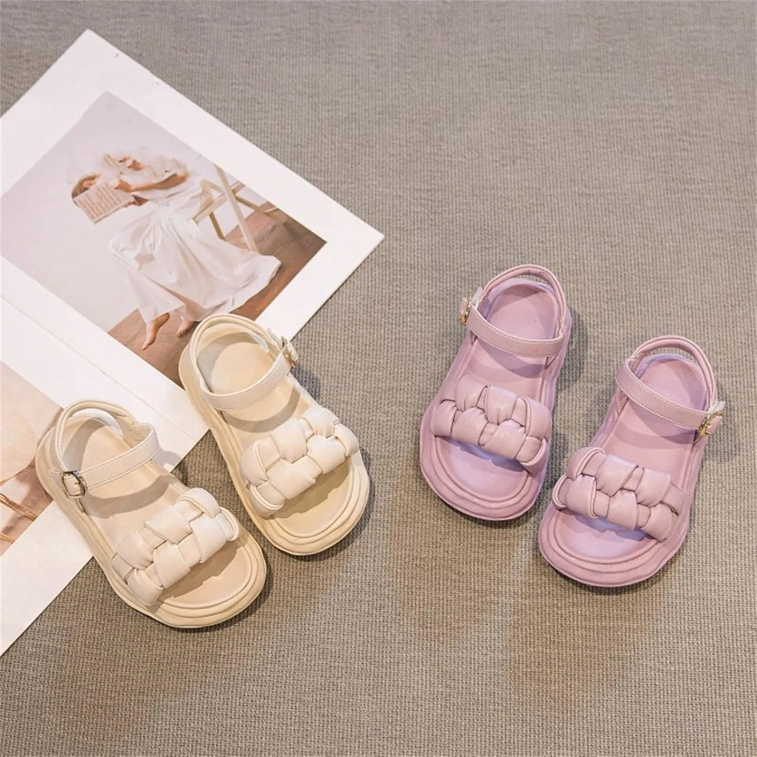 Summer Jelly Sandals for Little Girls Outdoor Soft Rubber Sole Beach Water Shoes with Adjustable Buckle